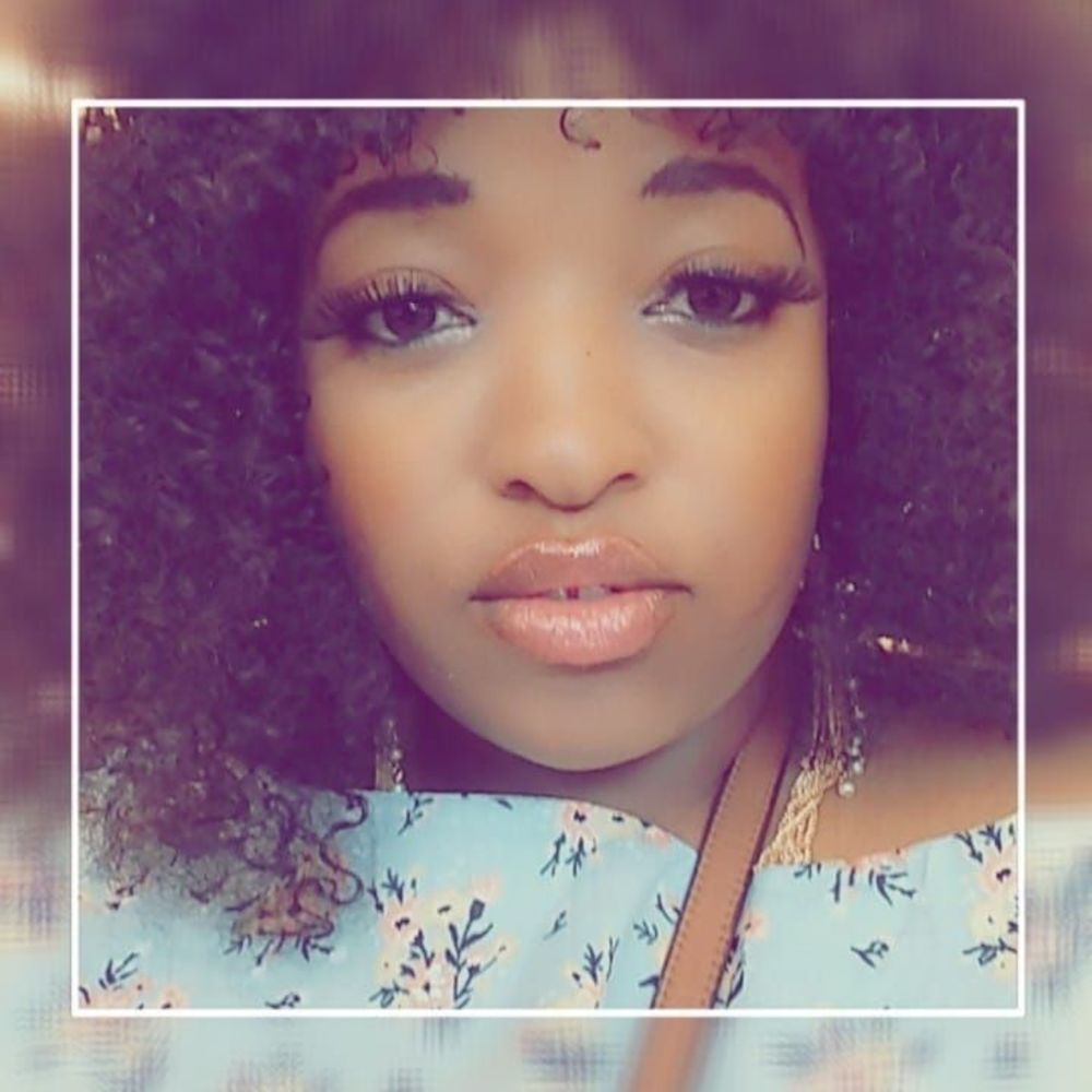 Meet your Posher, Tiffany